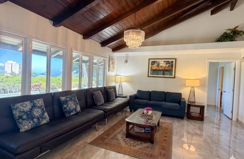 Kaanapali Cottage | Newly Remodelled 4-bedroom cottage in Amazing Kaanapili with ACs