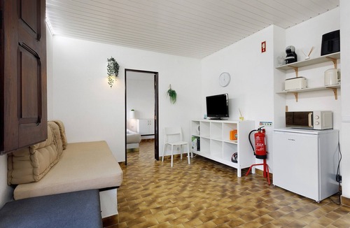 Ferrel Apartment | Oasis de Ferrel - Renovated Apartment near Baleal Beach – Surf & Relax