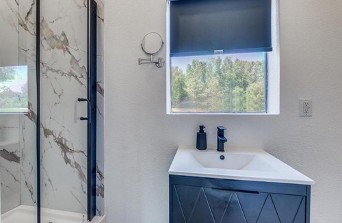 Oakwood House | Panoramic A Frame Perfection at Lake Noire Cabin 1