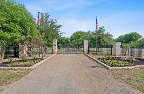 Marble Falls Resort | Resort with 50 foot Infinity Edge Pool, Hot Tub, Sports Courts, and More!