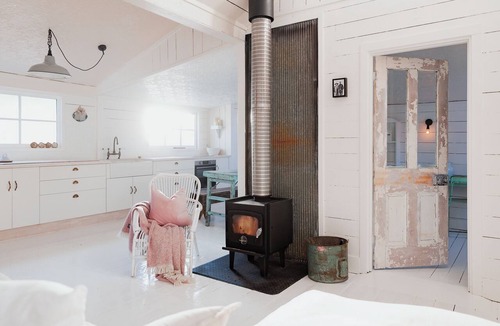 Strahan Cabin | Rosy Summers - Nurturing pink shack in secluded Lettes Bay, Strahan