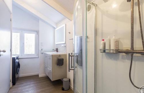 Saint-Laurent-de-Terregatte Cottage | Semi-detached house with balcony in countryside, Wi-Fi, parking, pets allowed