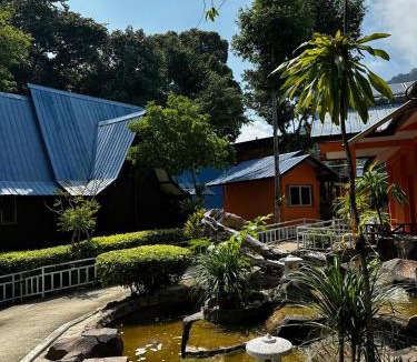 Pulau Perhentian Kecil Resort | Shari-La Perhentian Island Resort - Bluestar