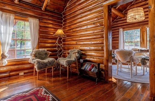 Shell Cabin | Shell Town Cabin- Classis Log Cabin, Large Fireplace, Base of the Bighorns Location