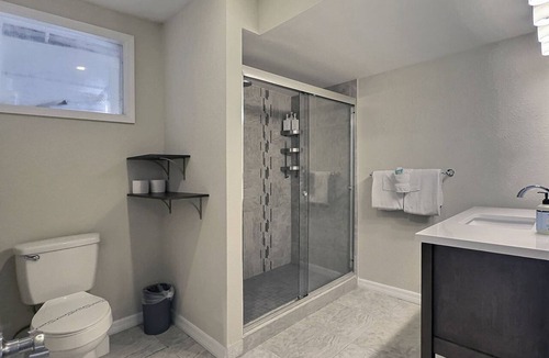 Siesta Key Cottage | Siesta Key Beachside Getaway Cottage Walking Distance to Beach and Village