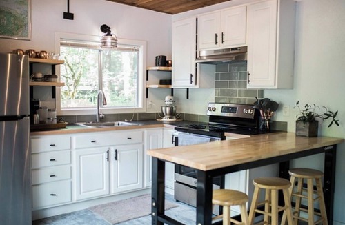 Beaver Cabin | Sol Duc Serenity - River Front- Hot Tub - Olympic National Park
