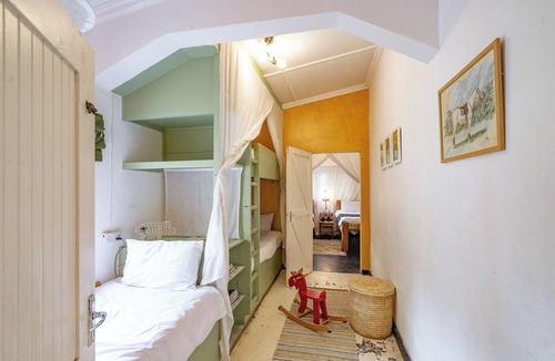 Naivasha Other | Spacious 5-bedroom safari lodge with lake views and wildlife at your doorstep.