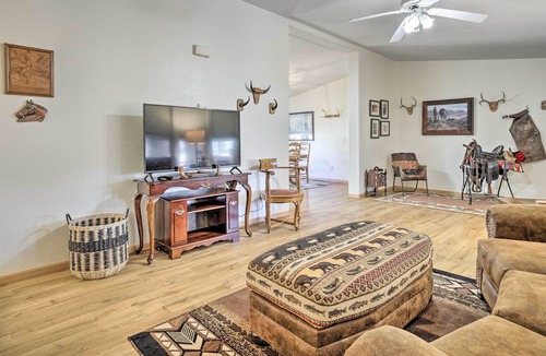 Glendo House | Spacious Glendo House - 1 Mi to State Park!