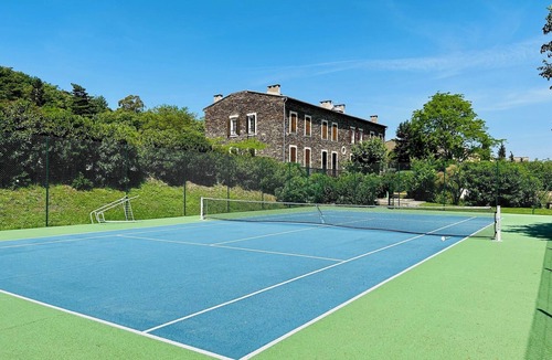 La Garde-Freinet Apartment | Studio with pool and tennis court just a few kilometers from the Côte d'Azur beaches