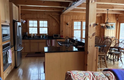 Lee House | Stunning Post & Beam home minutes from Lenox, Stockbridge and Tanglewood!