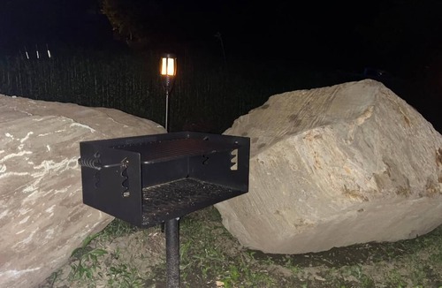 St. Johnsbury RV Rental | Sugar Brook “Off Grid” Glamping