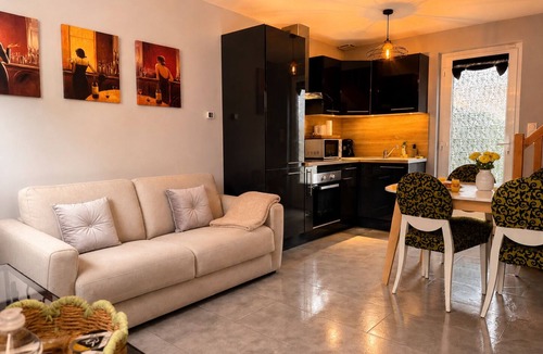 Mesnil-Val-Plage House | The House by the Sea: A Cozy Stay Near the Beach