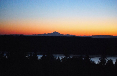 Sequim Apartment | "THE LOFT" romance, luxury, stunning water and mountain views!