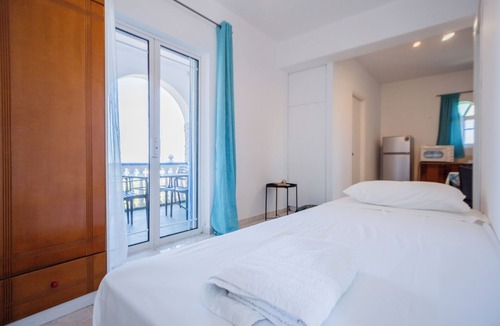 Alikanas Hotel | Velendzas Holidays