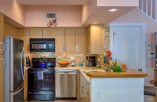 Old Town House | *VILLA CUBANA @ OLD TOWN* Cottage Near Duval + Last Key White Glove Service.