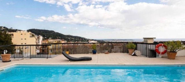 15min de la Croisette | Chambre + Piscine Rooftop in Le Cannet