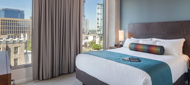 1BD/Austin - Rooftop Pool & Firepit, BBQ! in Austin