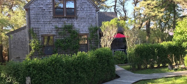 2 Bed/2 Bath on 1/4 acre w/fenced yard, short walk to 40th thru rolling dunes. in Nantucket