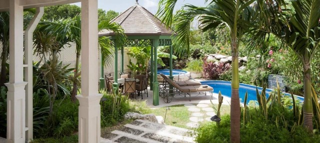 2 Bedroom Suite w/Private Garden Pool, sleeps 6 in Crane