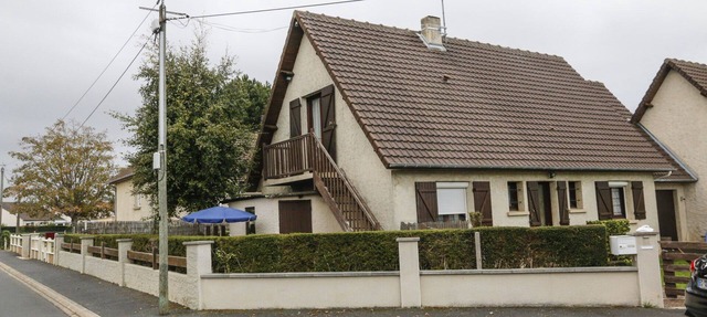 2* COURSEULLES/MER Apart BALCONY COURTYARD BBQ GARDEN SALON WIFI GARDEN VIEW. in Courseulles-Sur-Mer