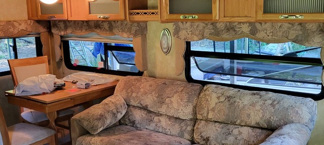 31ft travel trailer on homeowners property 👌 in Stanwood
