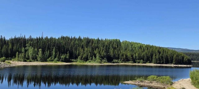4 Bdrm Lodge Suite w Hot Tub, beautiful Lake views! Pet Friendly in Naramata