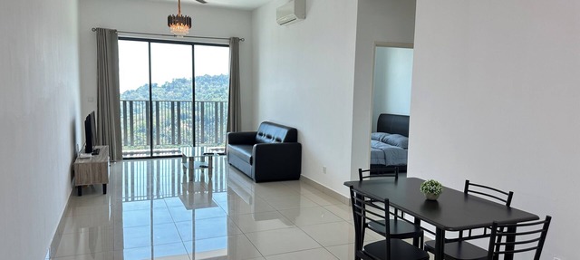 5mins to Penang airport.Charming 3-bedroom condo.WiFi in delightful Bayan Lepas in Bayan Lepas