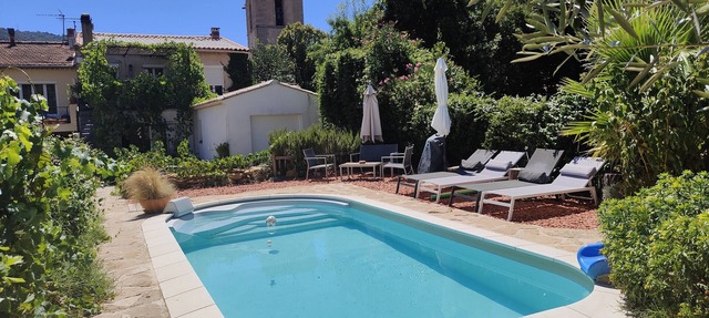75m² village house in the heart of Provence in Signes