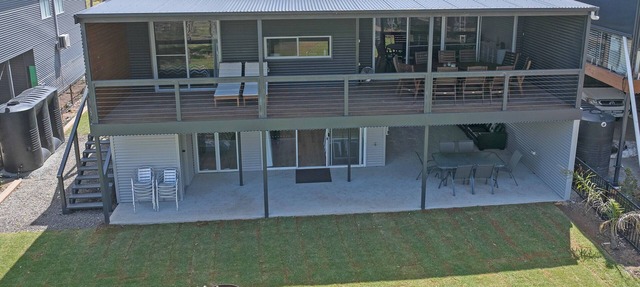 Absolute waterfront, absolute bliss. R&T's riverfront property. Pet friendly! in Mannum