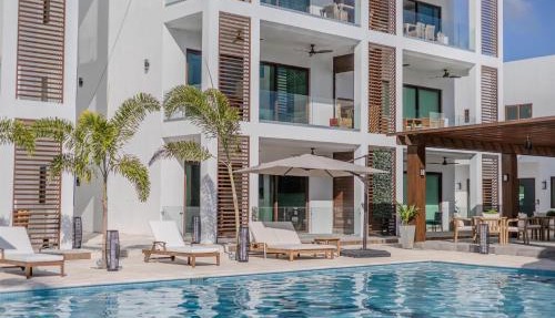 Acqua di Mare Resort in West Bay