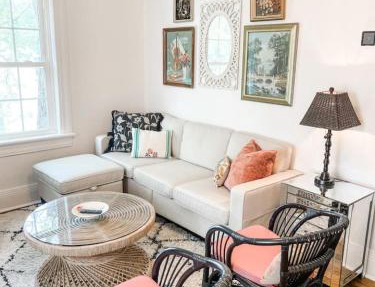 Adorable 1BR Apt. w KING bed 1 m. to square in Columbia