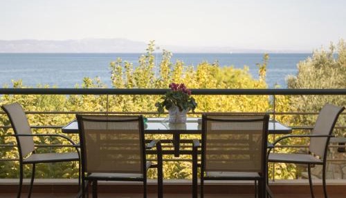 Aeolis house in Paralia