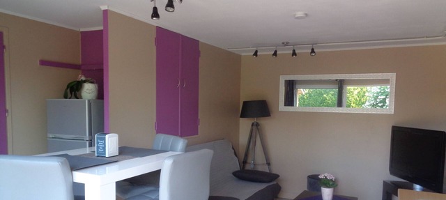 Apartment ground floor house near green landing beaches, Bayeux & Caen in Loucelles
