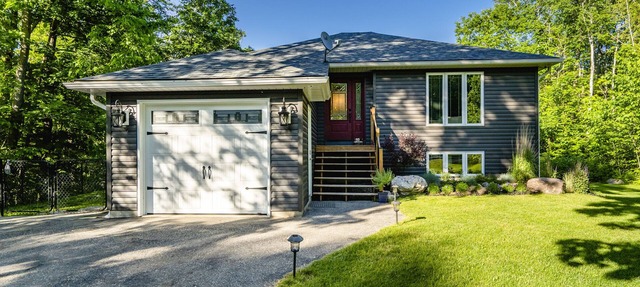 ✨Awenda Provincial Park Dream Cottage✨💫🏡🧿 * Hot Tub & Dog Friendly * in Tiny Township