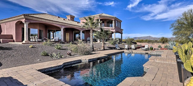 Backyard Oasis! Mtn-View Family Gem in Scottsdale in Scottsdale