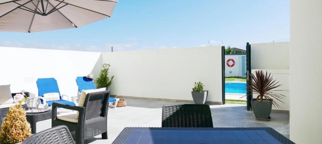 Baleal poolfront apartment in Baleal