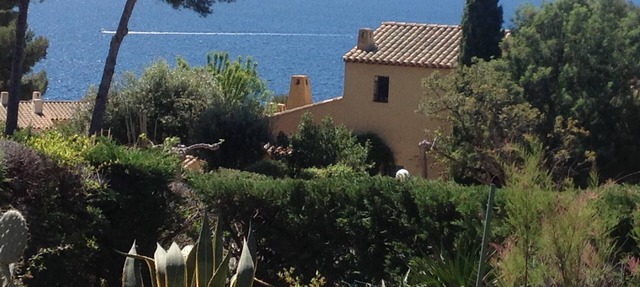 BASTIDON SEA VIEW WITH POOL AND TENNIS IN BOULOURIS in Saint-Raphaël