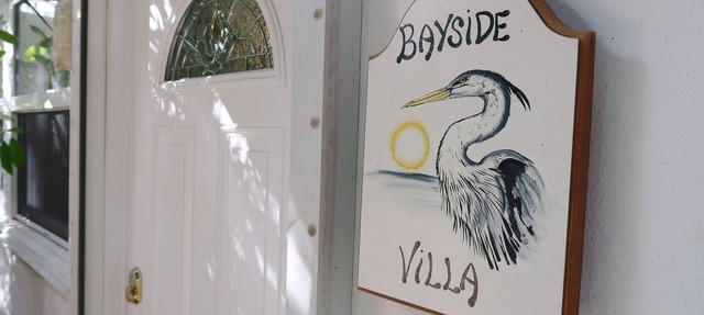 Bayside: Bayfront villa W/free onsite boat ramp marina & trailer parking. in Islamorada