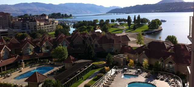 Beautiful Furnished/Supplied Sunset Waterfront Resort - 2 Bdm 1 Bath Min 90 days in Kelowna