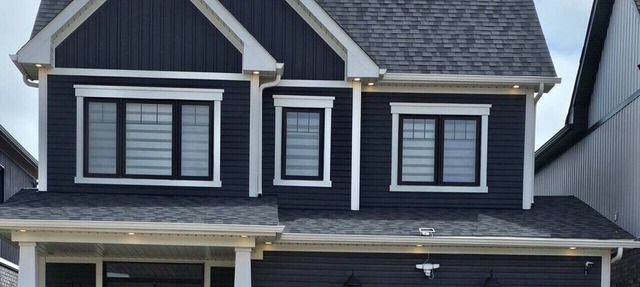 Beautiful Home backing on Welland Canals STR-289 in Welland