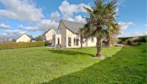 Beautiful Home In Courtils With Wifi in Courtils