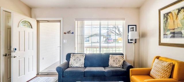 Beautiful home minutes from a dozen wineries in Clifton