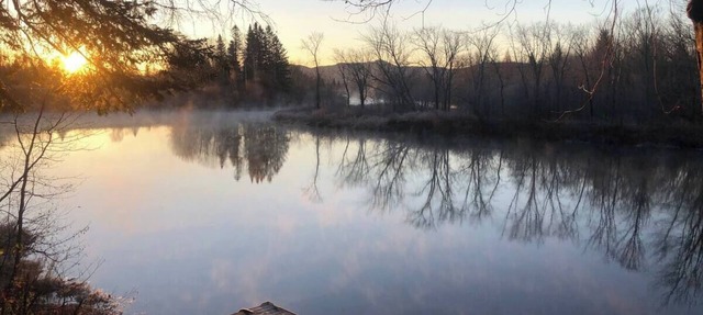 Beautiful Log Cabin on Moose River in Jackman ME in Jackman