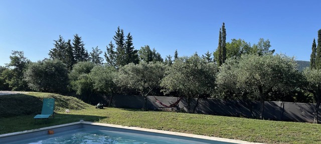 Beautiful modern villa with a private pool, in a quiet location, 20 minutes from Fréjus… in Bagnols-en-Forêt