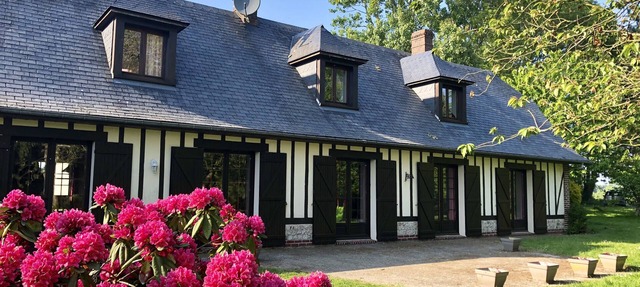 Beautiful Normandy villa near Etretat for 16 people, 5 minutes from the sea in Maniquerville