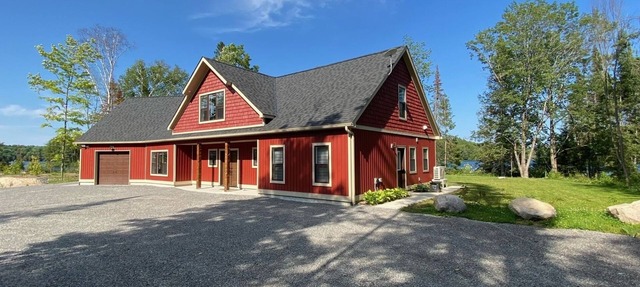 Brand New Luxury Cottage on Deer Lake near South River/Parry Sound District in South River