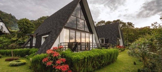 Buyan Lakeside Villas in Buleleng