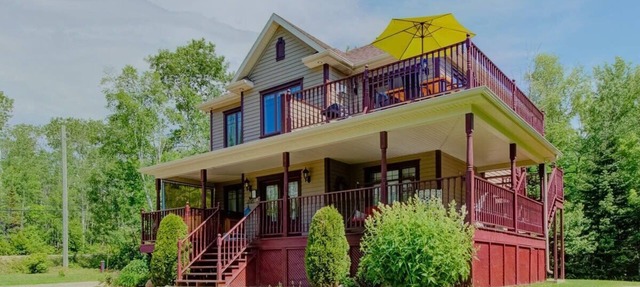 L'Escapade - Hot tub, Ski and Pool table in Petite-Rivière-Saint-François