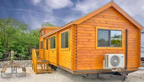 Cabins at Bonefish Bay in Marathon
