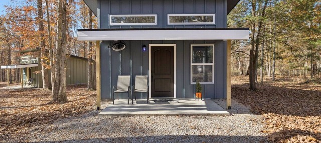 Cabins off the Trace: Cabin 5 in Summertown